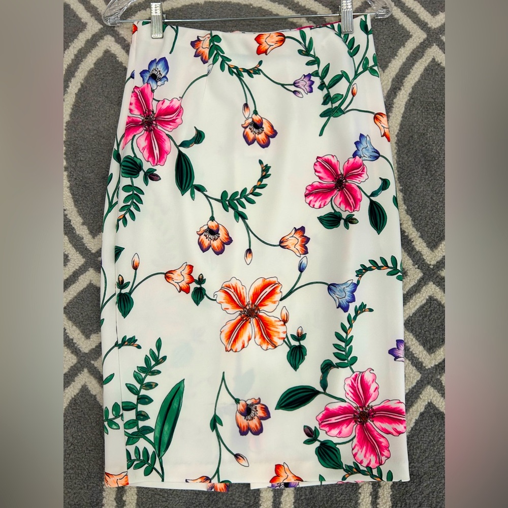 White floral Pencil skirt